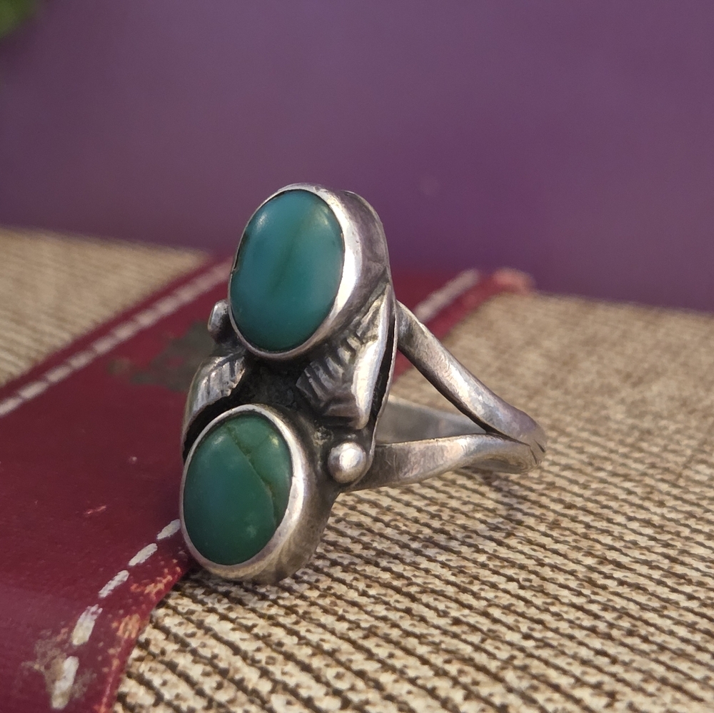 Stunning Vintage Native American Turquoise Ring Signed EJ Sz5